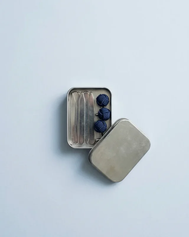 Stay & Knot Kit, folded