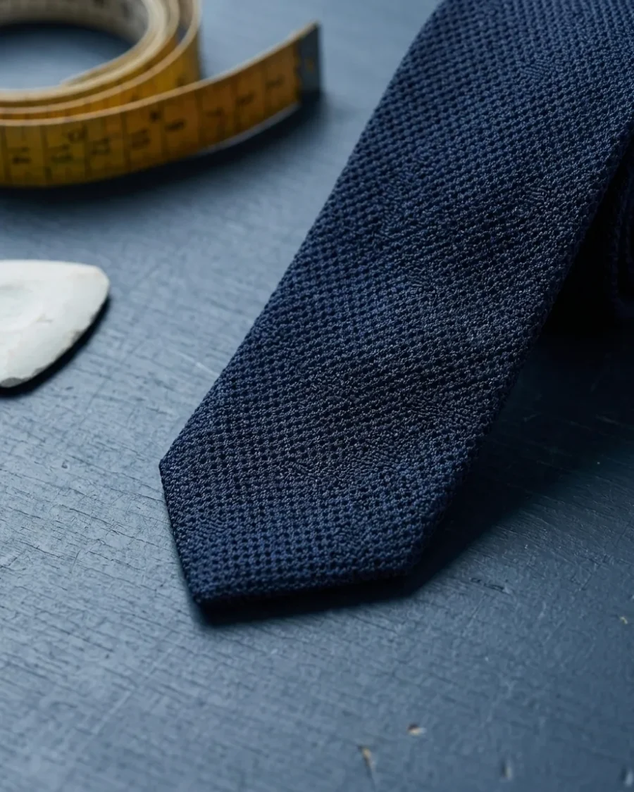 Grenadine Tie, Navy, close up