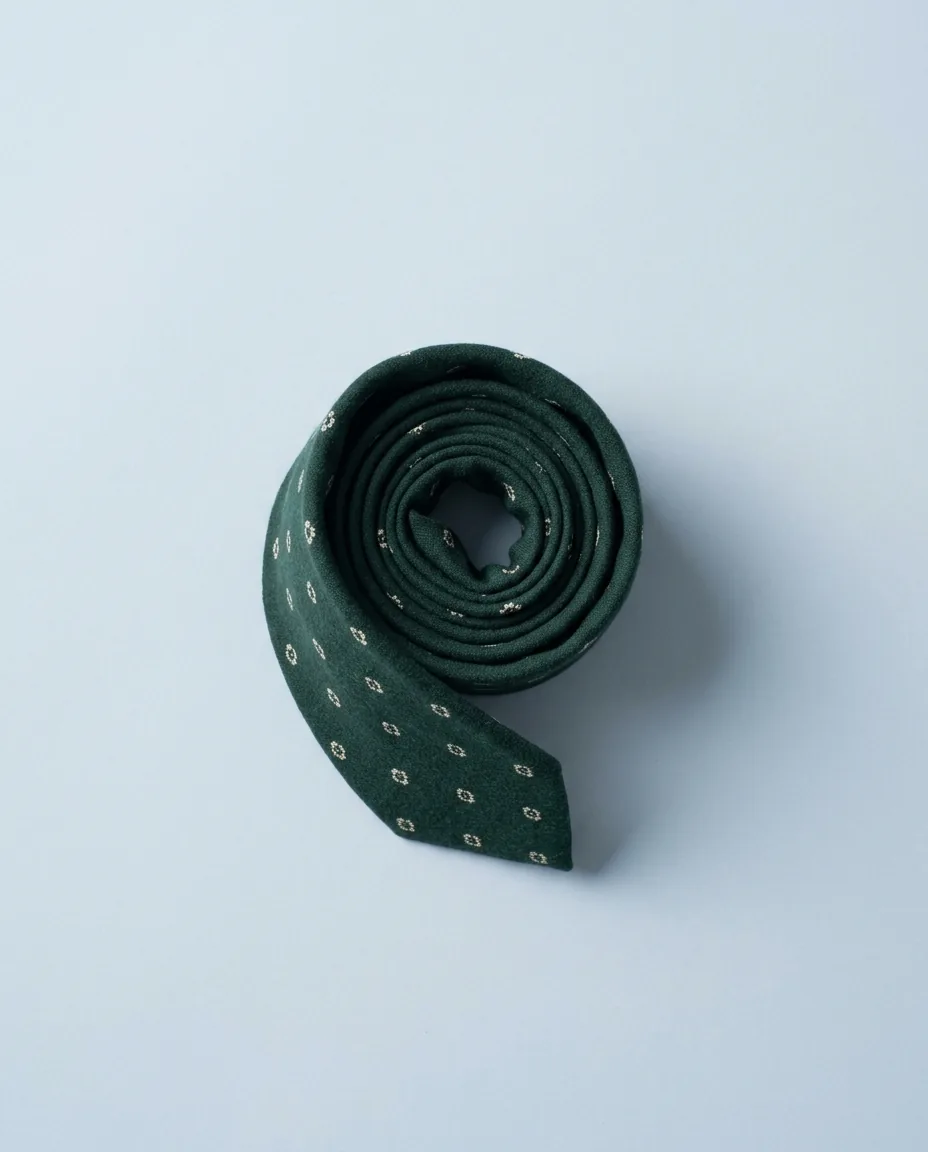 Wool Challis Tie, Bottle green, folded